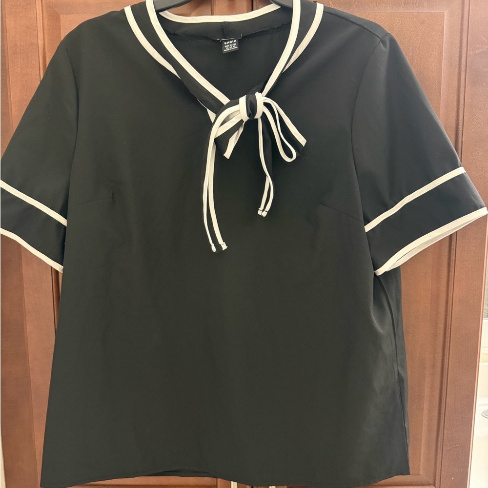SHEIN Black Top with White Trim Tie Neck